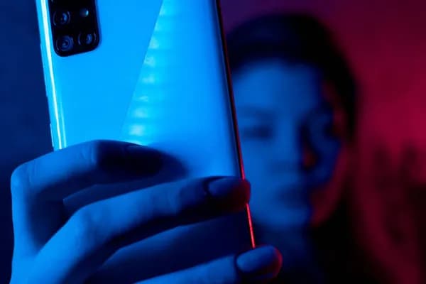 FF Daily #529: Should teenagers use social media?